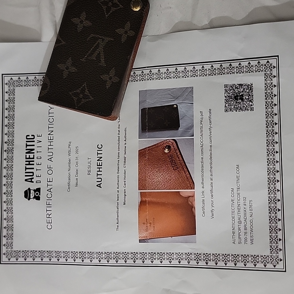 Louis Vuitton Monogram card holder‎ COA included 100% Auth